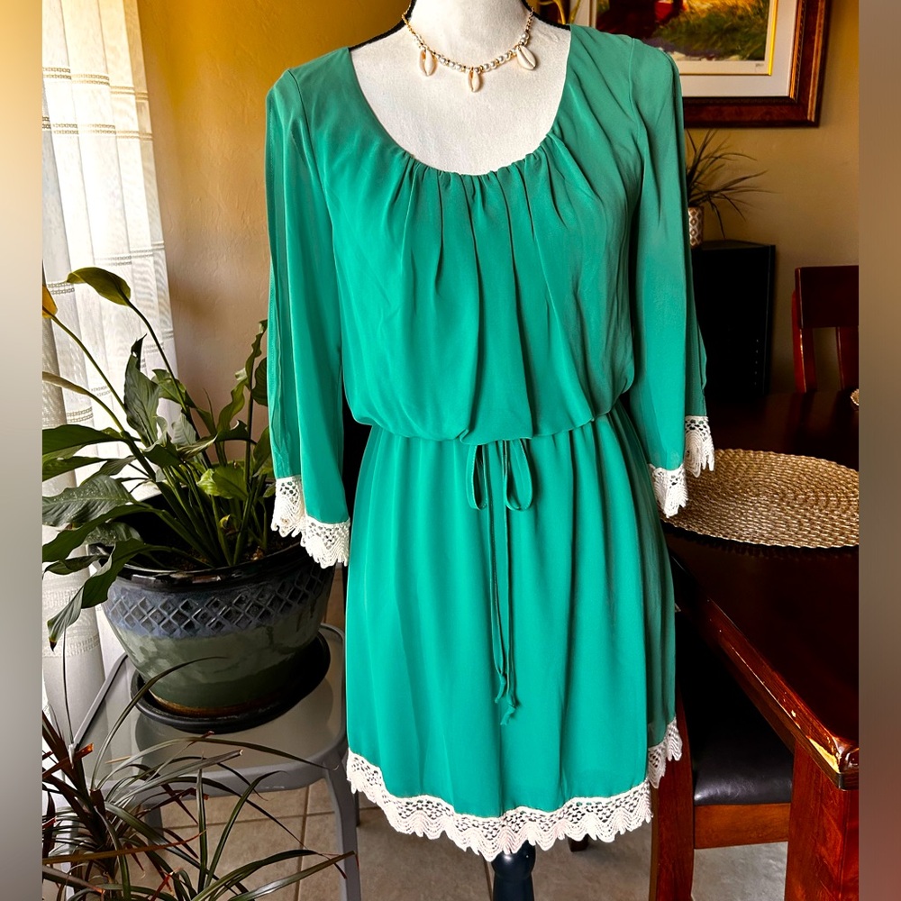 Jodi Kristopher Women’s Green Elegant dress with split sleeves size S